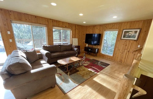Upper Kingsbury House | Mountain Chalet Near Heavenly! Hot tub, cold plunge, sauna