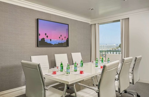 Downtown Hotel | Viceroy Santa Monica