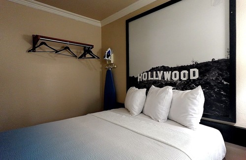 Little Armenia Hotel | The Onyx Hotel Hollywood
