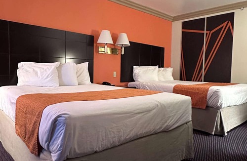 Norco Hotel | Howard Johnson by Wyndham Norco