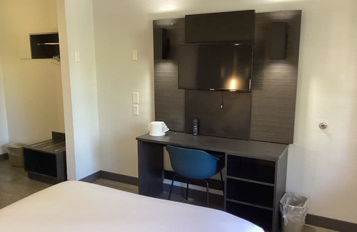 Bonita Hotel | Motel 6 San Dimas, CA - Los Angeles