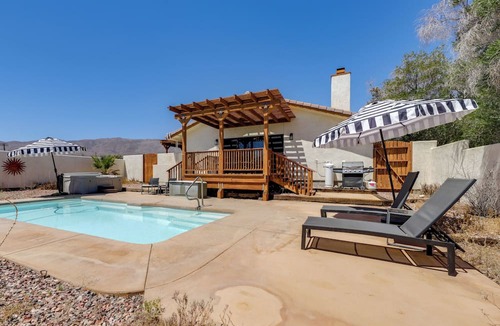 Borrego Springs Cottage | Home w/Outdoor Oasis & Views in Borrego Springs!
