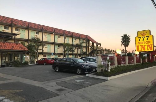 Huntington Beach Hotel | 777 Motor INN