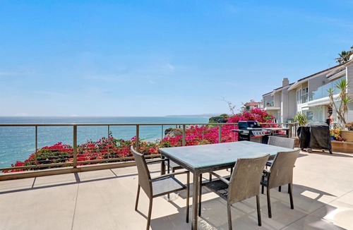 San Clemente Apartment | Full Ocean and Sunset Views. Relax to the sound and smell of the sea.
