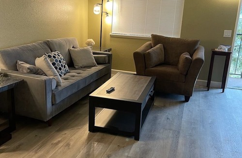 Golden Hills Apartment | Beautiful Fully Furnished Tehachapi Retreat