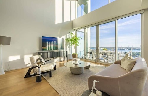 Waterfront Condo | @ Marbella Lane - Penthouse w/City & Ocean Views