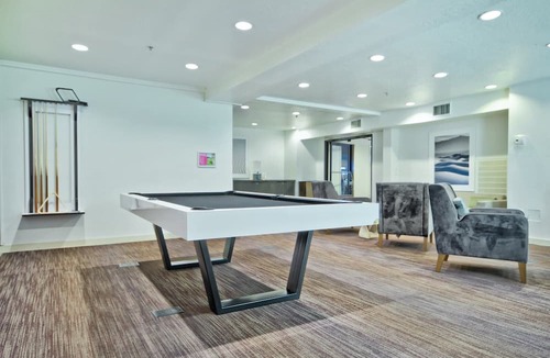 Las Vegas Condo | Wyndham Desert Rose Resort|2BR/2BA Balc King Suite
