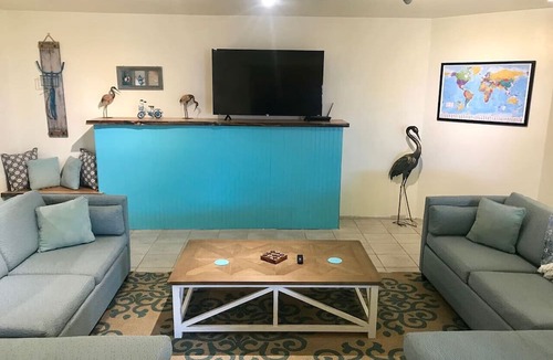 Ahwahnee Condo | Crane Suite/Hot Tub/BBQ/King Bed- Sleeps 4