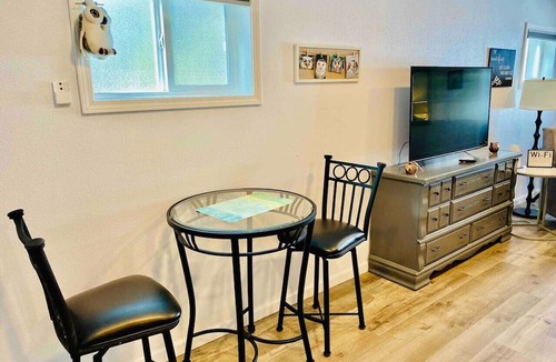 Ahwahnee Condo | Owl`s Nest - Hot Tub - Sleeps 3 - Yosemite
