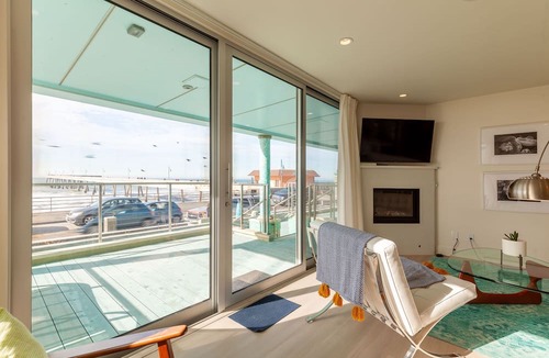 Sharp Park Apartment | Luxury Beachfront Condo (2)