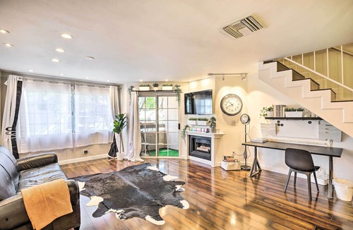 Burbank Condo | 2 Mi to Griffith Park! Burbank Extended-Stay Condo