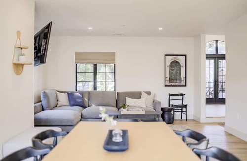 Upper East Apartment | Casa Valerio Unit 8 - Three Bedroom Apartment, Sleeps 6