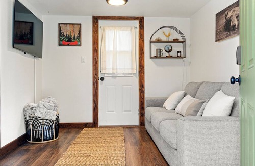 Sugarloaf Apartment | New+private Cozy+Tiny Home