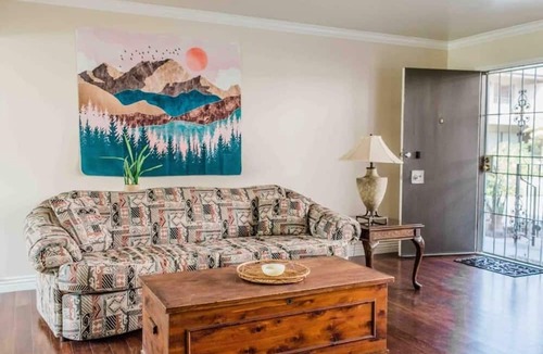 Madrona Condo | 2 BD/Quiet Community/Close to Food + Shopping