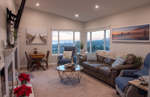 Monarch Beach Condo | Panoramic Ocean View-No Stairs-King Bed-Walkin shower, 24hr Manned Sec. Gates
