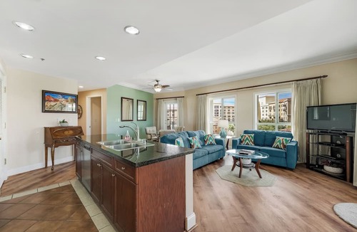 Lake Las Vegas Condo | Panoramic Lake View Penthouse, Large Covered Deck, Steps to the Lake, Grocery