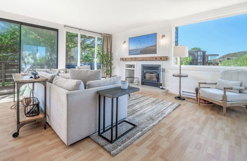 Watsonville House | Pajaro Dunes Resort: Family Beach House Sleeps 14! Great Family Home with 4+ Bd: