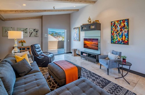 Historic Downtown Santa Barbara Condo | Cityscape - Penthouse Living in Downtown Santa Barbara