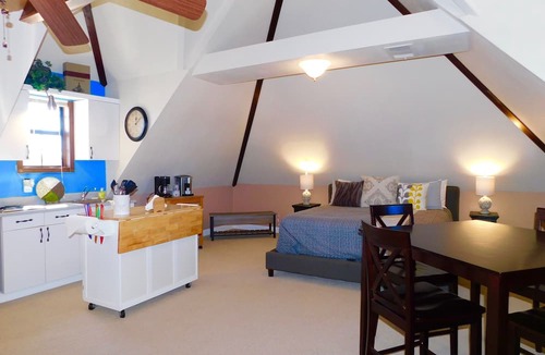 Temecula Apartment | Studio Loft Apartment PERMITTED TEMECULA WINE COUNTRY VACATION HOME