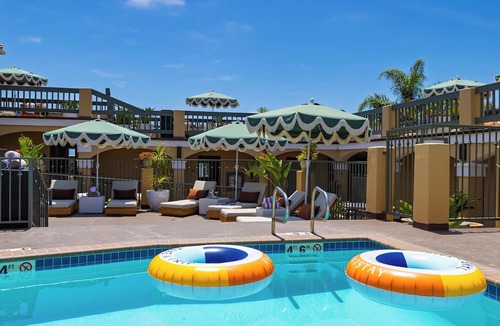 Laguna Beach Hotel | Boutique Hotel + Pool + Hot Tub + Terrace + Walkable | The Mara by AvantStay