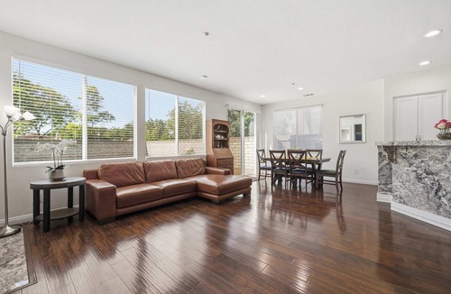 Oxnard House | 4BR Oxnard Stay Heated Pool, Hot Tub Near Beaches
