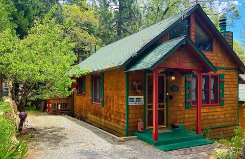 Idyllwild House | Dog-friendly quaint cabin with two-story deck, fireplace, W/D, & yoga studio