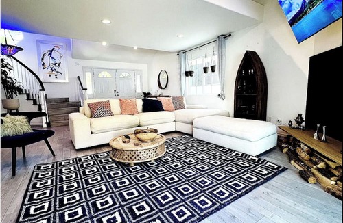 Woodland Hills Villa | Mediterranean Villa with Pool, Jacuzzi & BBQ