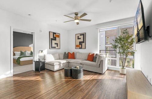 Marina del Rey Apartment | Sapphire Marina' Marina Side Private Balcony Amazing Amenities Pool, Gym Jacuzzi