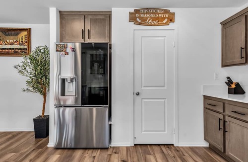 Banning House | Tranquil 3-bedroom house with AC in charming Banning, our Modern Oasis