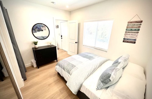 Burbank Apartment | Cozy 1-Bedroom Haven in Beautiful Burbank, near Disney, Warner Bros & Hollywood Attractions