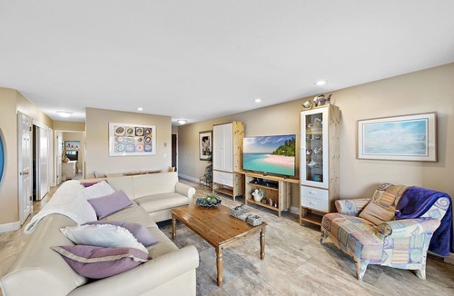 San Clemente Condo | Beautiful San Clemente Beach Condo, Walking to the Sand