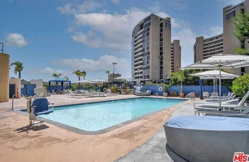 Marina del Rey Condo | Remodeled two-bedroom condo. panoramic views and a luxurious, dreamy atmosphere.