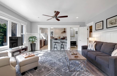 Downtown Long Beach Apartment | Arts District of Long Beach! Walking distance to the beach!