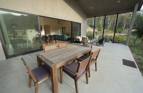 Agoura Hills House | Malibu Mountain Guest House - Very private but close to city amenities