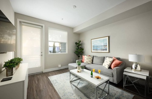 Santa Ana Apartment | Villa Valencia - Free Disney Gift Card!