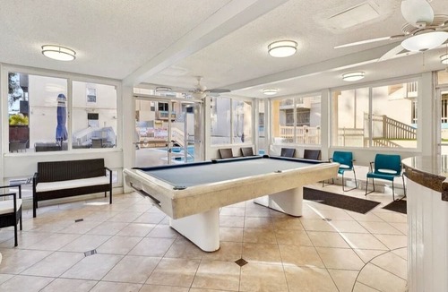 South Redondo Apartment | 2-bedroom apartment in wonderful Redondo Beach with WiFi, pool, jacuzzi, gym,