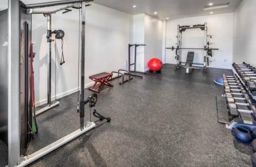Northwest San Pedro House | Coastal Private En-Suite With Resort Amenities