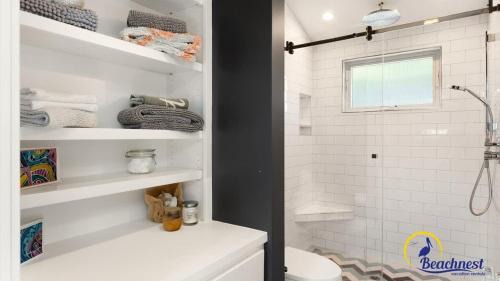 Eastside Santa Cruz House | Beachcrest Cottage in Twin Lakes