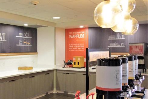 Seal Beach Hotel | Hampton Inn & Suites Seal Beach