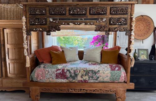 McDonald House | Waterfront Carriage House on Tomales Bay with Dock