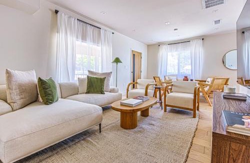 Los Feliz House | Los Feliz Beautiful Villa w Jacuzzi Sauna