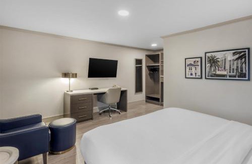 South Fair Oaks Hotel | Best Western Plus Executive Suites