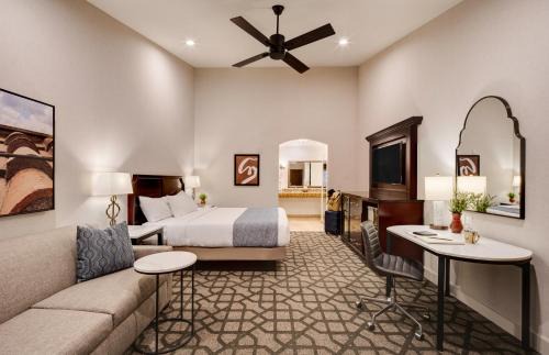 Redlands Hotel | Ayres Hotel Redlands - Loma Linda