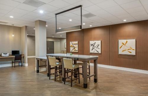 Oxnard Hotel | Staybridge Suites Oxnard - River Ridge by IHG