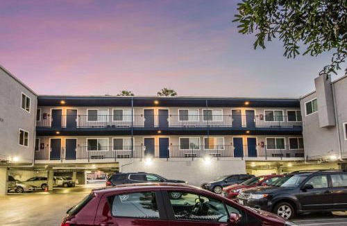 Clarkdale Hotel | Travelodge by Wyndham Culver City
