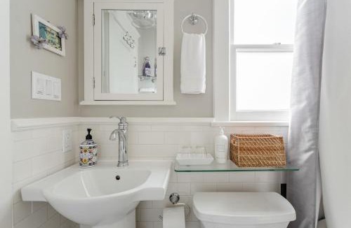 Cal Heights House | Casita Gundry- Boutique Hideaway, LA's World Cup Home Base