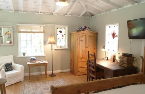 Clarkdale Apartment | Culver City Escape w/Pool, Near Disneyland Park!