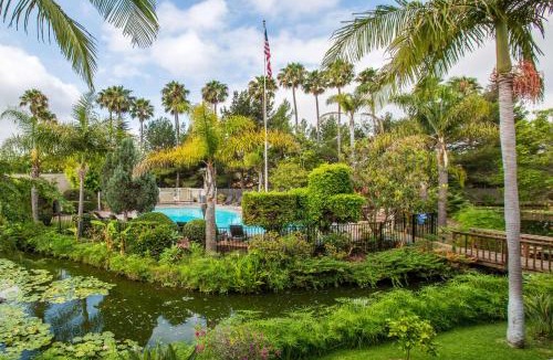 Santa Barbara Hotel | Ramada by Wyndham Santa Barbara