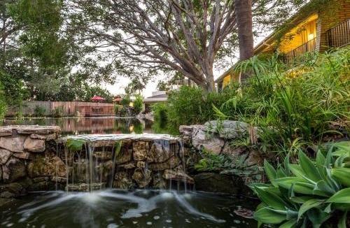 Santa Barbara Hotel | Ramada by Wyndham Santa Barbara