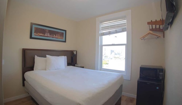 Casa Loma Hotel